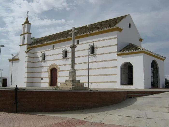 Fachada de la ermita de San Benito en Campillos